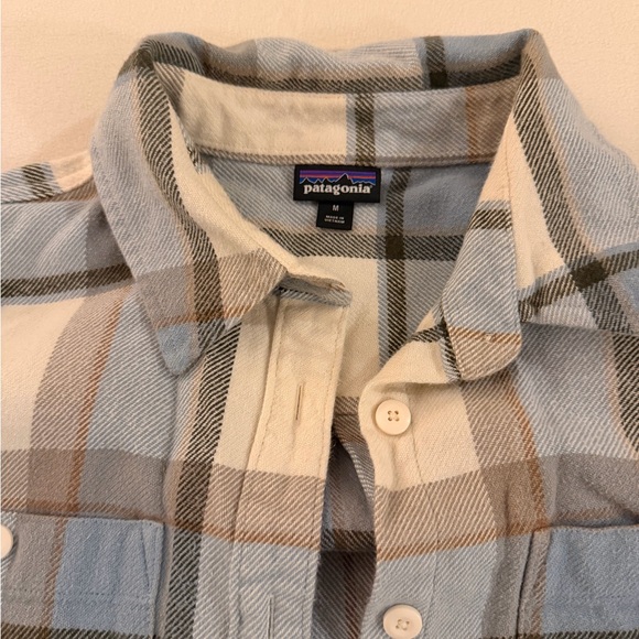 Patagonia Womens Plaid Button Up Shirt - Picture 2 of 3